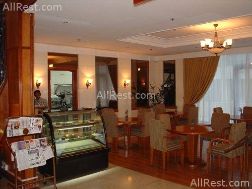 Hallmark Hotel 9